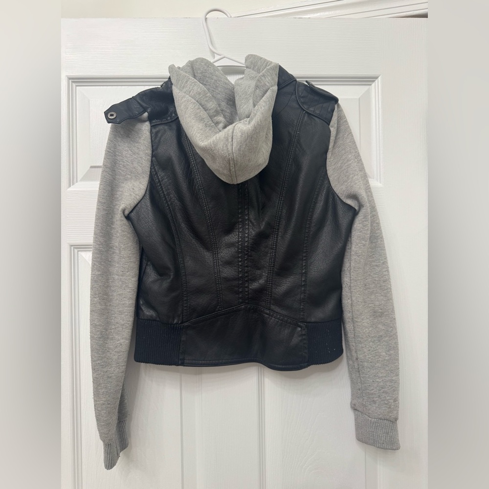 Full Tilt Black and Gray Hood Jacket - Picture 2 of 3